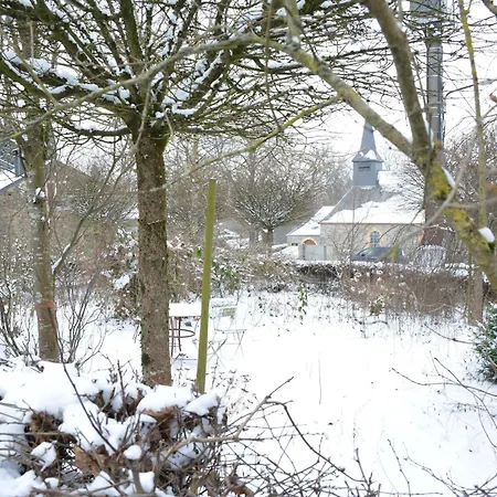 Charming House With Fireplace Holiday home