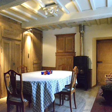 In Near Town Center 別荘