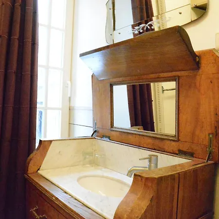 In Near Town Center 別荘