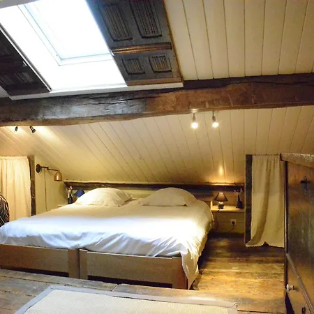 In Near Town Center 別荘 ビエーヴル