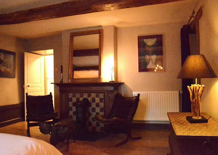 Prázdninový dům In Near Town Center Bièvre